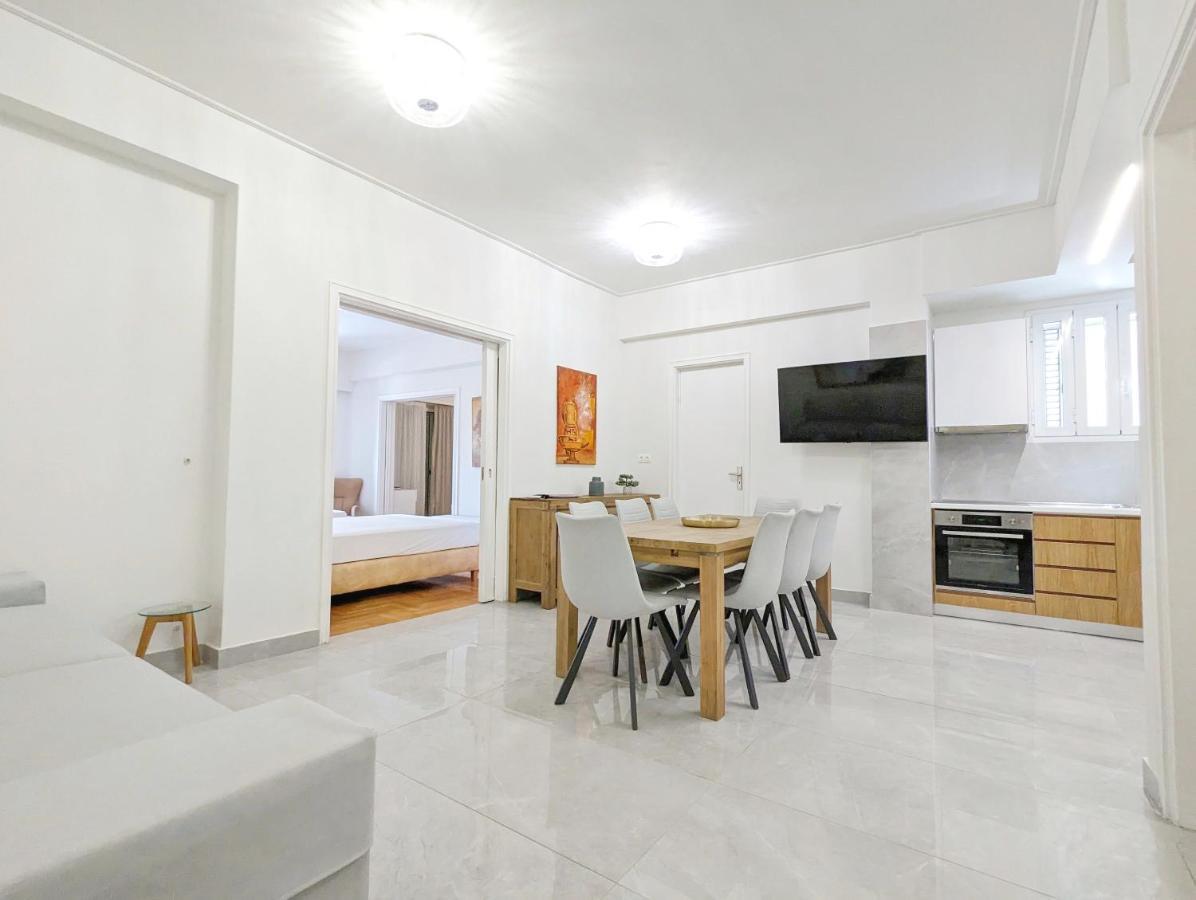 Victroria Grand Palace Apartment Athena Bagian luar foto